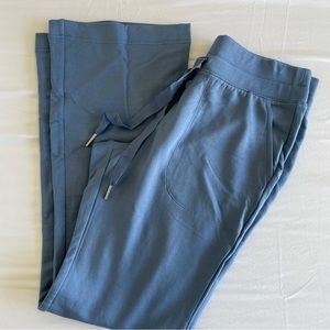 ‼️Sold‼️ NEW without tags size M Athleta super soft lounge pants